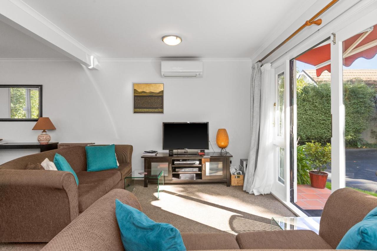 The Village Apartment, Just Steps To The Village Shops, Bars And Restaurants Havelock North Esterno foto