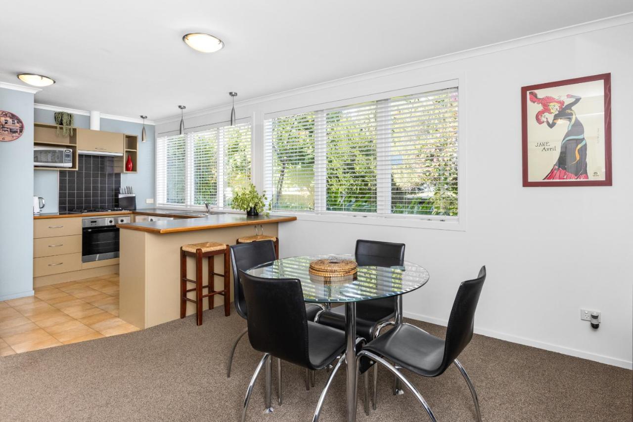 The Village Apartment, Just Steps To The Village Shops, Bars And Restaurants Havelock North Esterno foto